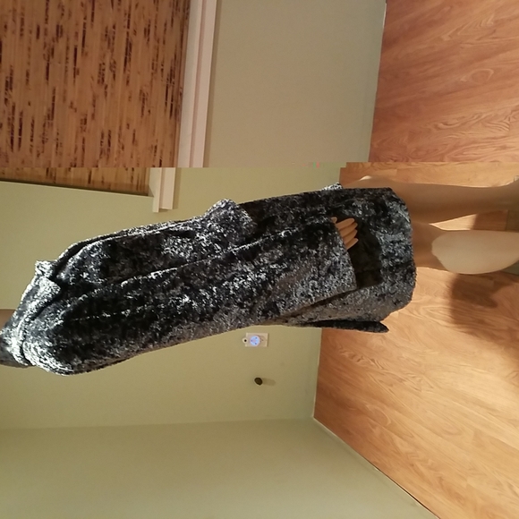 M.E. Faux Fur Curly Persian Lamb Coat In Gray Size 10 - Picture 3 of 6